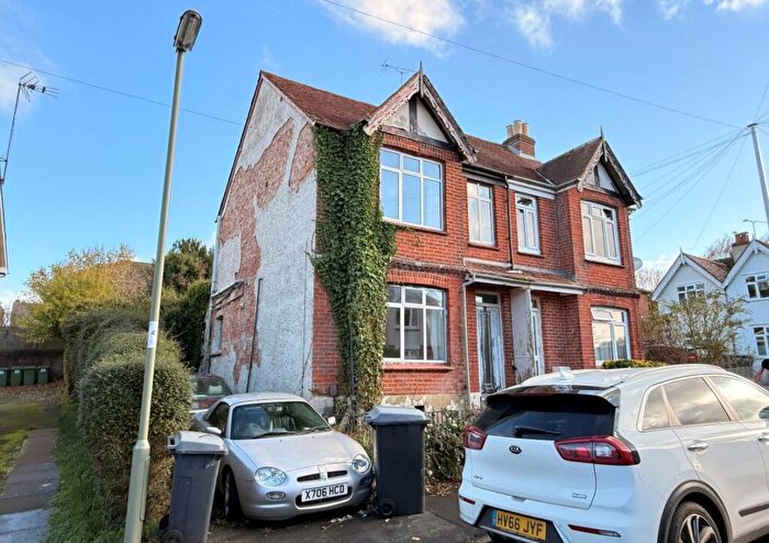 3 Bedroom Semi Detached House For Sale In St. Leonards Road, Winchester, Hampshire, SO23