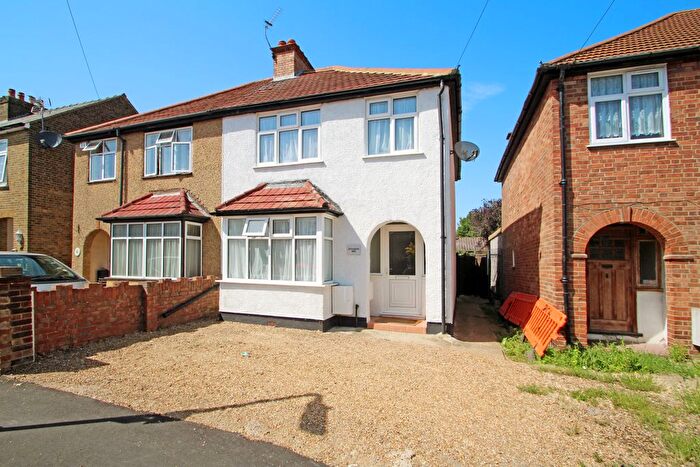 4 Bedroom Semi-Detached House To Rent In Chiltern View Road, Uxbridge, Greater London, UB8