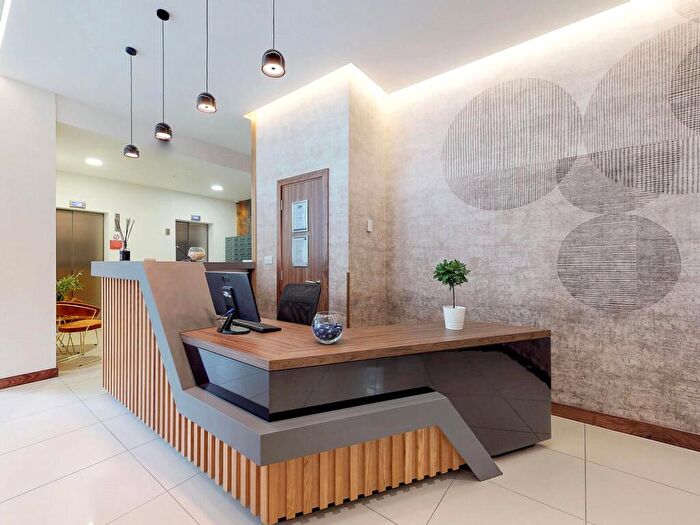 Apartment To Rent In Apt, Gravity Residence #, L2
