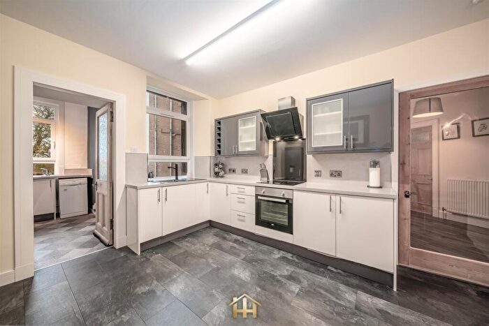 2 Bedroom Flat For Sale In Blackness Avenue, Dundee, DD2