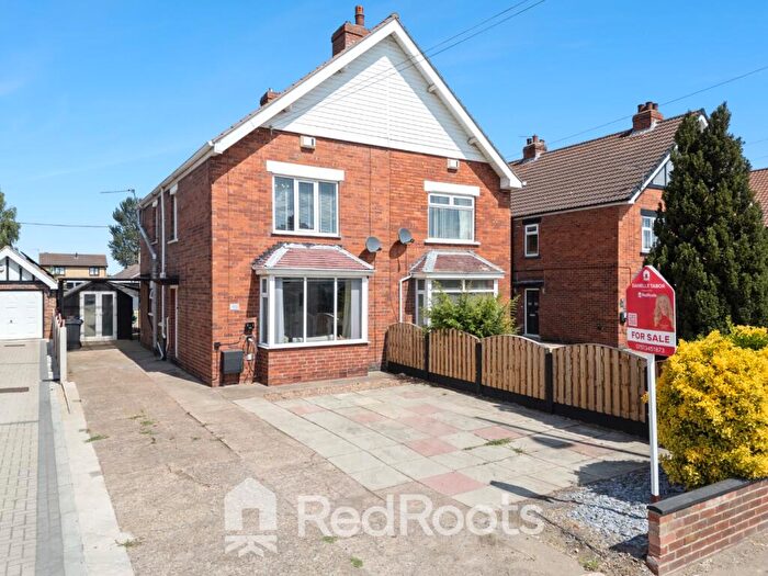 4 Bedroom Semi-Detached House For Sale In High Street, Dunsville, Doncaster, DN7