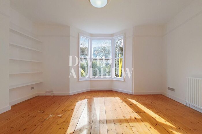 1 Bedroom Flat To Rent In St. John's Way, London, N19