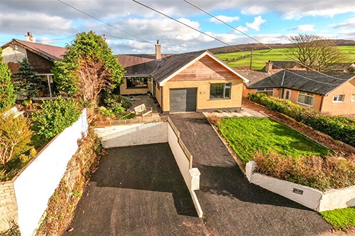 3 Bedroom Bungalow For Sale In Pentrefelin, Amlwch, Isle Of Anglesey, LL68