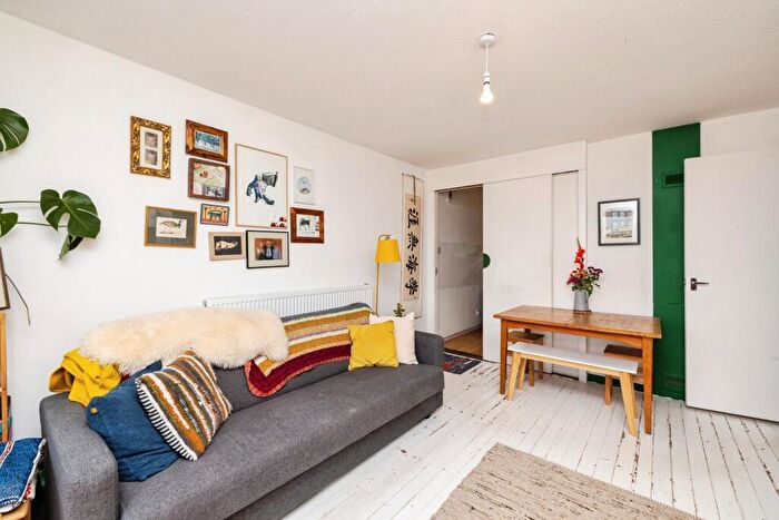1 Bedroom Flat For Sale In Cossall Walk, London, SE15