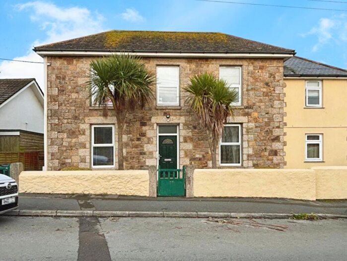 2 Bedroom Flat For Sale In Hayle, Stylish Two Bedroom Flat, TR27