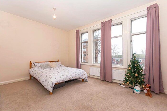 1 Bedroom Flat To Rent In Lavender Hill, Battersea, SW11