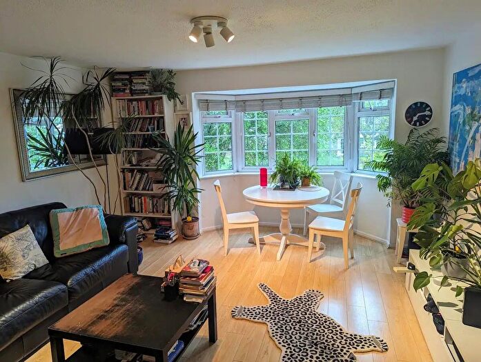 2 Bedroom Flat For Sale In Sycamore Close, Sutton, Carshalton, SM5
