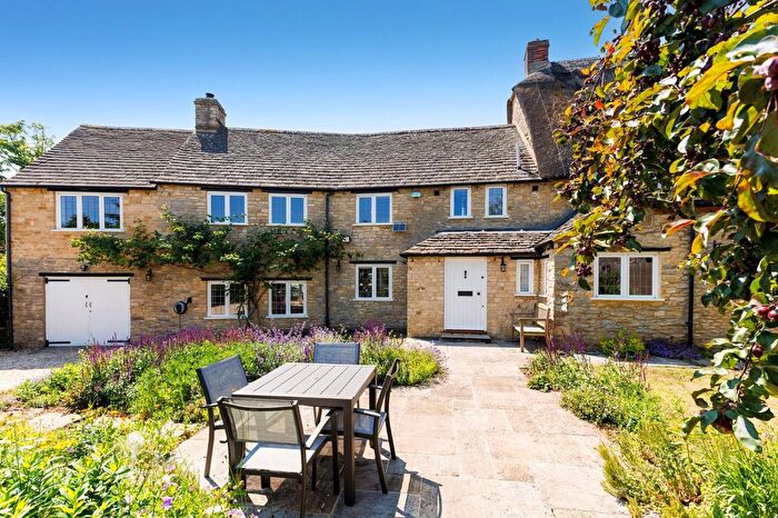 4 Bedroom Semi-Detached House For Sale In Church Hanborough, Witney, Oxfordshire, OX29