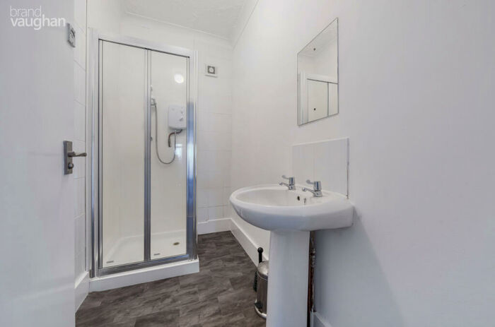 5 Bedroom Terraced House To Rent In Brading Road, Brighton, East Sussex, BN2