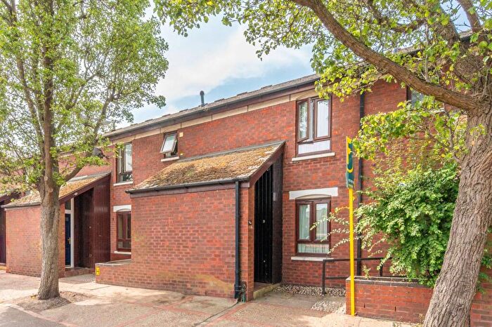 1 Bedroom Flat To Rent In Queens Road, Croydon, CR0