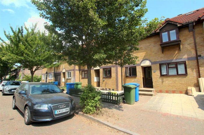 Property To Rent In Fishermans Drive, London, SE16
