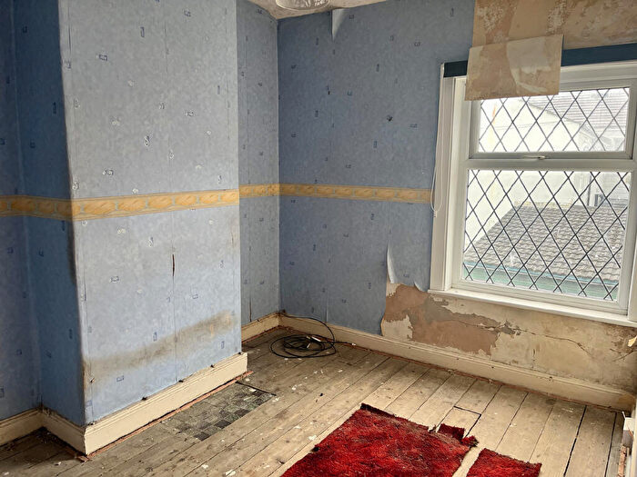 3 Bedroom Terraced House For Sale In Byron Street, Blackpool, FY4