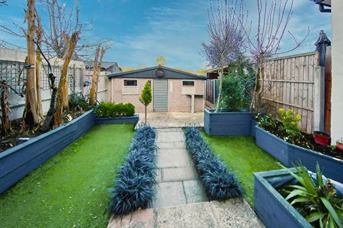 3 Bedroom Terraced House To Rent In Hillfield Avenue, Morden, London, SM4