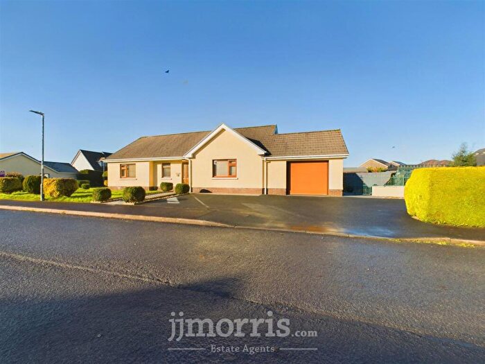 3 Bedroom Detached Bungalow For Sale In Parc Yr Ynn, Llandysul, SA44