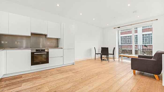 1 Bedroom Flat To Rent In Material Walk, Hayes, UB3