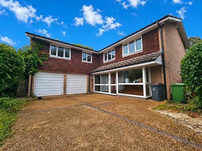 6 Bedroom Property To Rent In Norlands Crescent, Chislehurst, BR7