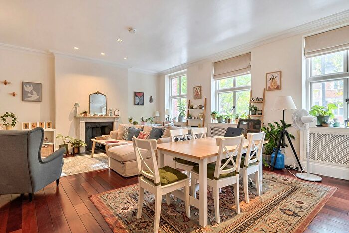 2 Bedroom Flat For Sale In Harrington Gardens, South Kensington, London, SW7