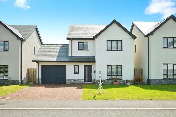 3 Bedroom Detached House For Sale In Gerddi Madryn, Chwilog, Pwllheli, Gwynedd, LL53