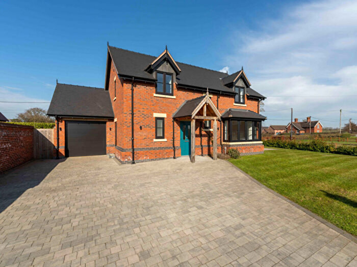 4 Bedroom Detached House For Sale In Balterley Green Road, Crewe, CW2