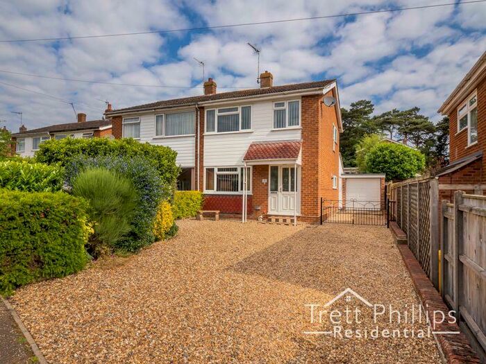 3 Bedroom Semi-Detached House To Rent In Morton Road, Aylsham, NR11