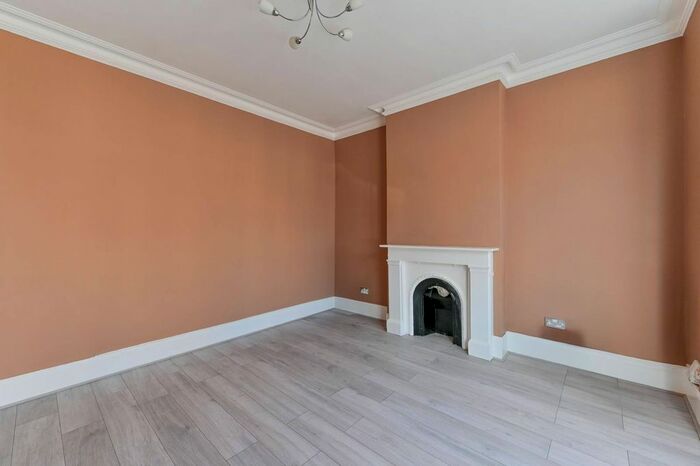3 Bedroom Property To Rent In Leslie Park Road, East Croydon, Croydon, CR0