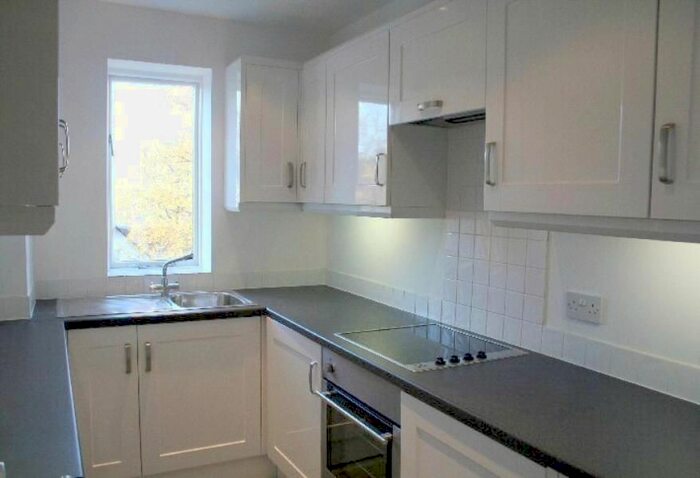 Studio To Rent In The Glebe, Blackheath, SE3