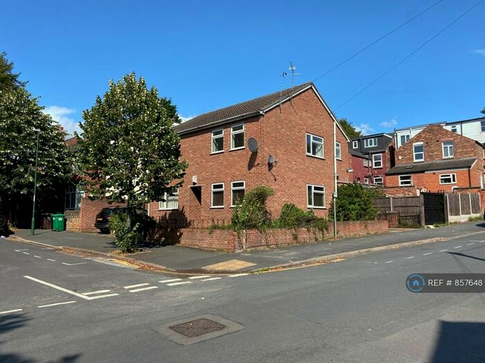 2 Bedroom Flat To Rent In Park Road, Nottingham, NG7
