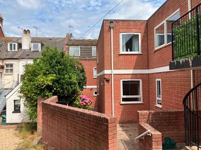 2 Bedroom Flat To Rent In High Street, Budleigh Salterton, EX9