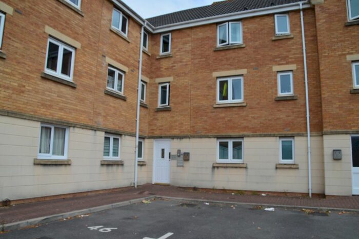 2 Bedroom Flat To Rent In Macfarlane Chase, Weston-Super-Mare, BS23
