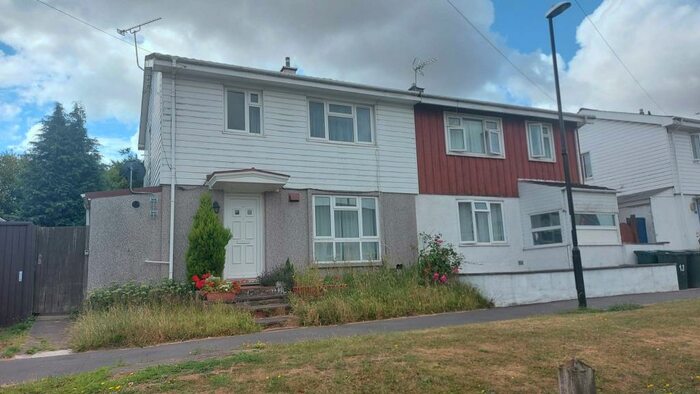 3 Bedroom House To Rent In Howcott Green, Canley, CV4