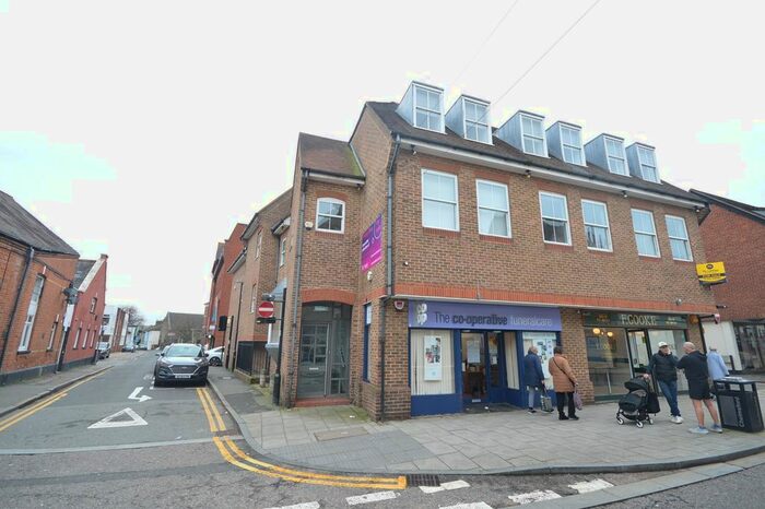 1 Bedroom Flat To Rent In Moulsham Street, Chelmsford, CM2