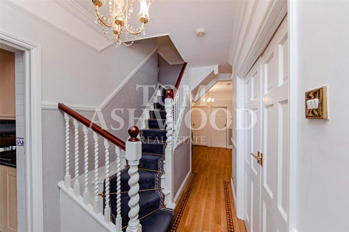 5 Bedroom End Of Terrace House For Sale In Westrow Drive, Leftley Estate, Barking, IG11