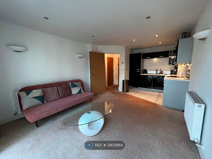 1 Bedroom Flat To Rent In Adriatic Apartments, London, E16