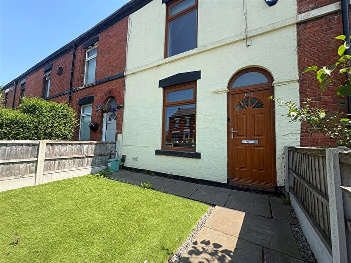 2 Bedroom Terraced House To Rent In Oldham Road, Failsworth, Manchester, M35