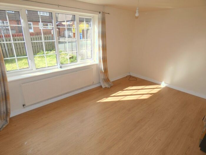 3 Bedroom Semi-Detached House To Rent In Mulberry Place, Newcastle-Under-Lyme, ST5