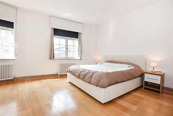 2 Bedroom Flat To Rent In Chapel Place, Shoreditch, EC2A