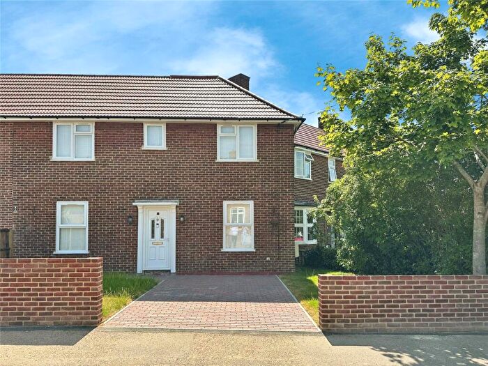 2 Bedroom Terraced House For Sale In Langbrook Road, London, SE3