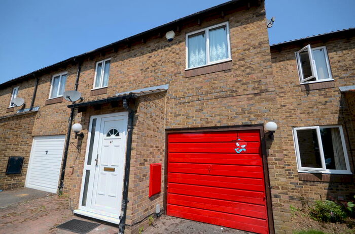 2 Bedroom Terraced House To Rent In The Delph, Lower Earley, RG6