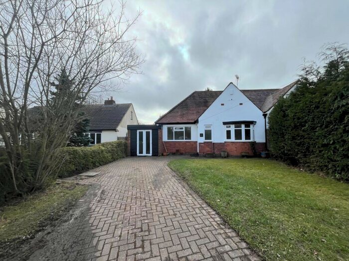 4 Bedroom Bungalow To Rent In Brick Kiln Lane, Wythall, Birmingham, Worcestershire, B47