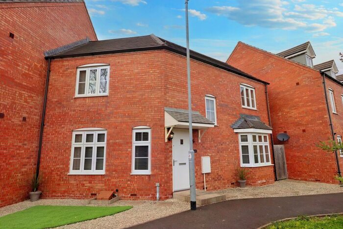 3 Bedroom Terraced House To Rent In Compton Close, Glastonbury, Somerset, BA6