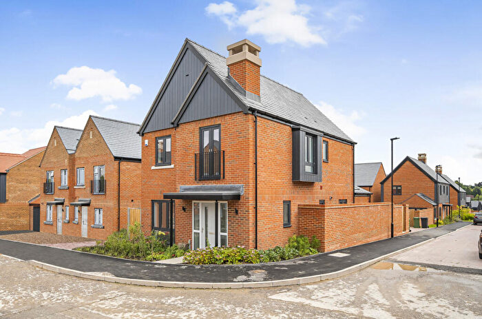 4 Bedroom Detached House To Rent In Bethell Road, Winchester, Hampshire, SO22