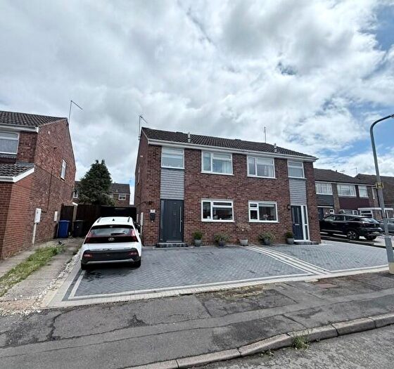 3 Bedroom Semi-Detached House For Sale In Beech Close, Bugbrooke, NN7