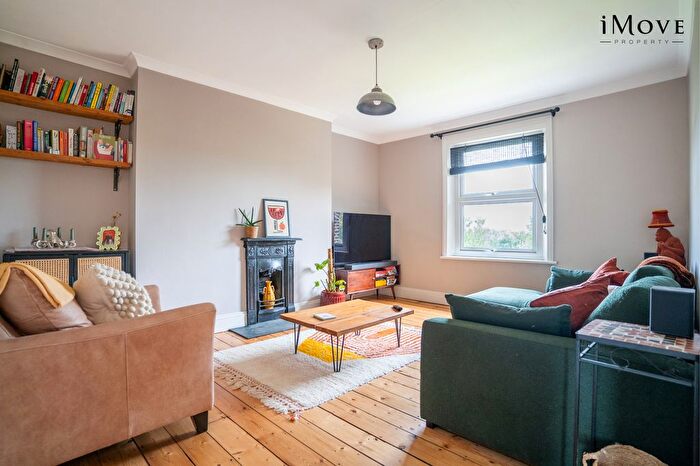 2 Bedroom Flat For Sale In Anerley Road, London, SE20