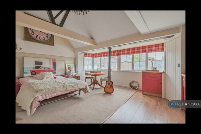 Studio To Rent In Gardner Street, Herstmonceux, Hailsham, BN27