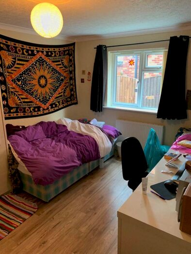 7 Bedroom Semi-Detached House To Rent In Parsonage, Withington, M20