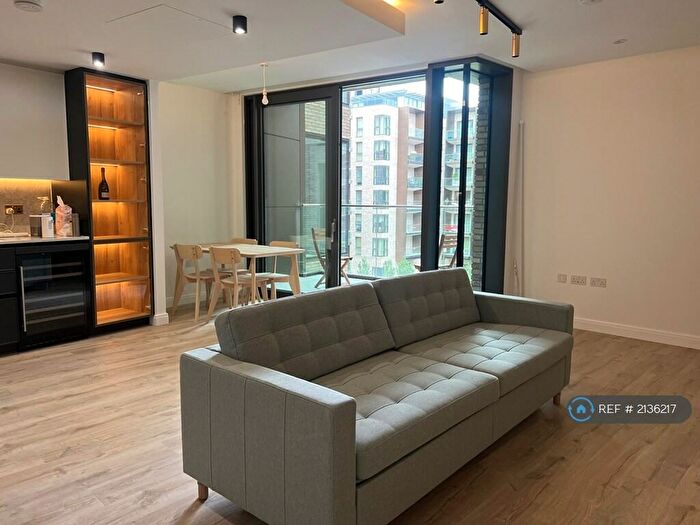 2 Bedroom Flat To Rent In Vermont House, London, EC1V