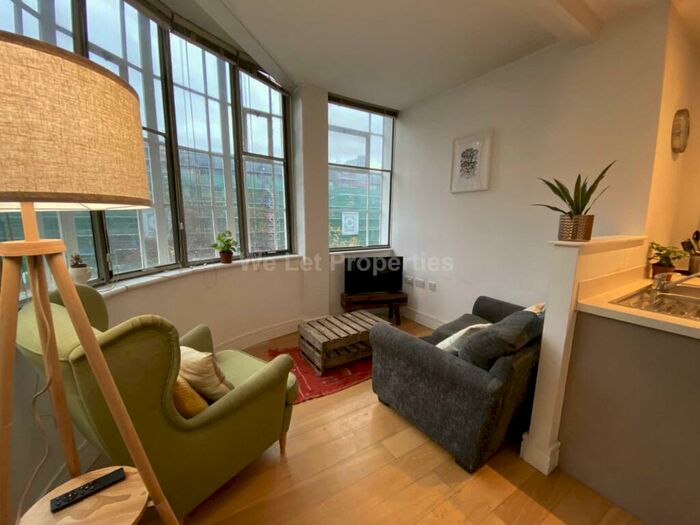 2 Bedroom Apartment To Rent In The Met Apartments, Hilton Street, M1