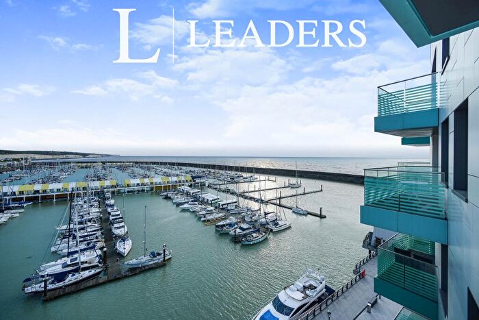 2 Bedroom Flat To Rent In The Boardwalk, Brighton, BN2