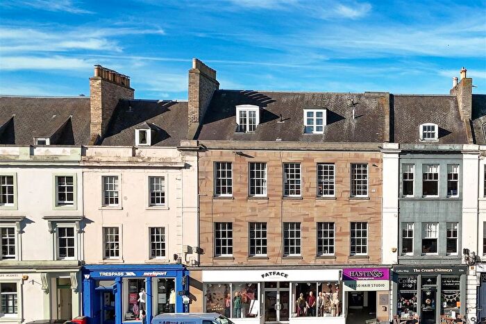 2 Bedroom Flat For Sale In / The Square, Kelso, TD5