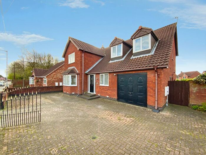 4 Bedroom Detached House For Sale In Daisyfield Drive, Hull, HU11